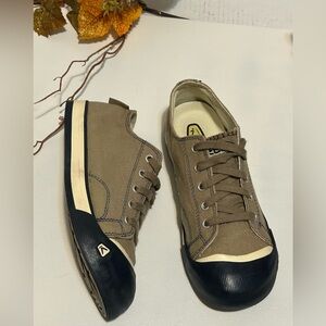 Keen Tan and Black Canvas Sneakers